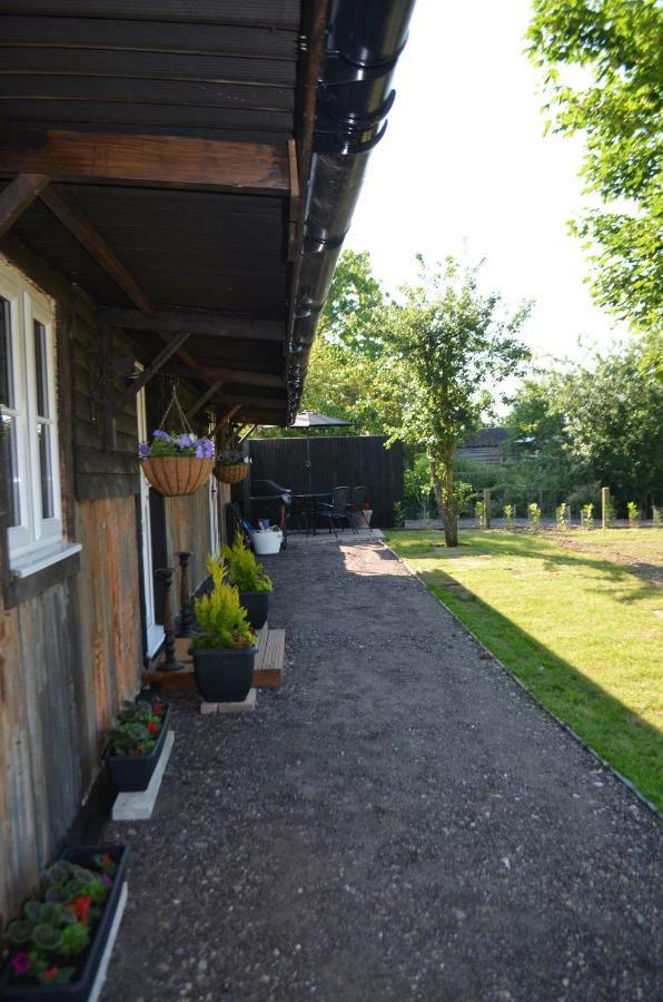 Copton Thatch Lodge Faversham Exterior foto